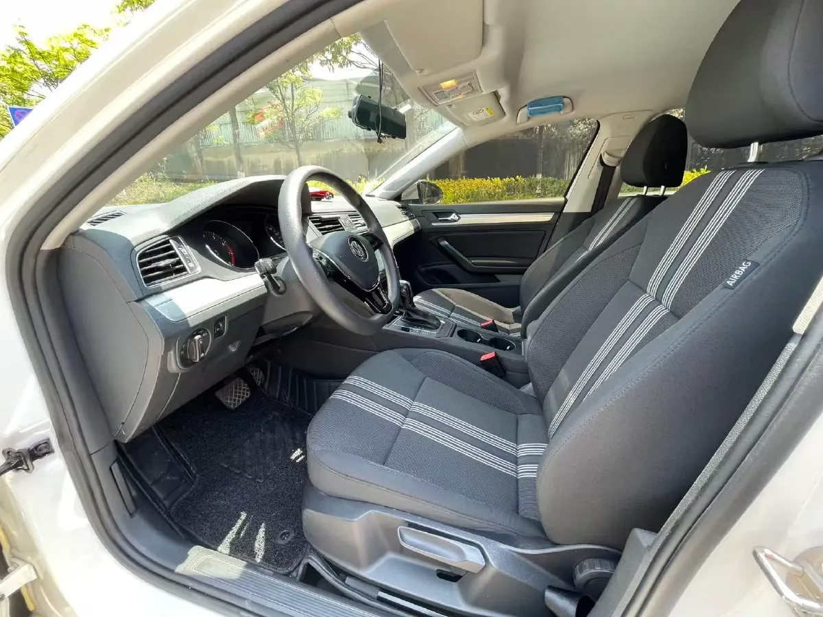 2018 Volkswagen Lamando 1.4T 131HP L4 7DCT,autocango,china used car exporter,china ev exporter,chinese used car exporter,chinese used ev exporter
