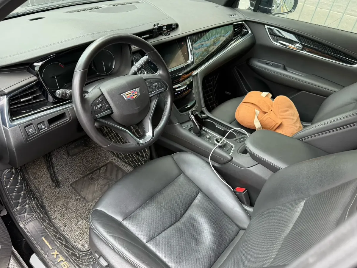 2020 Cadillac XT6 2.0T 237HP L4 9AT,autocango,china used car exporter,china ev exporter,chinese used car exporter,chinese used ev exporter