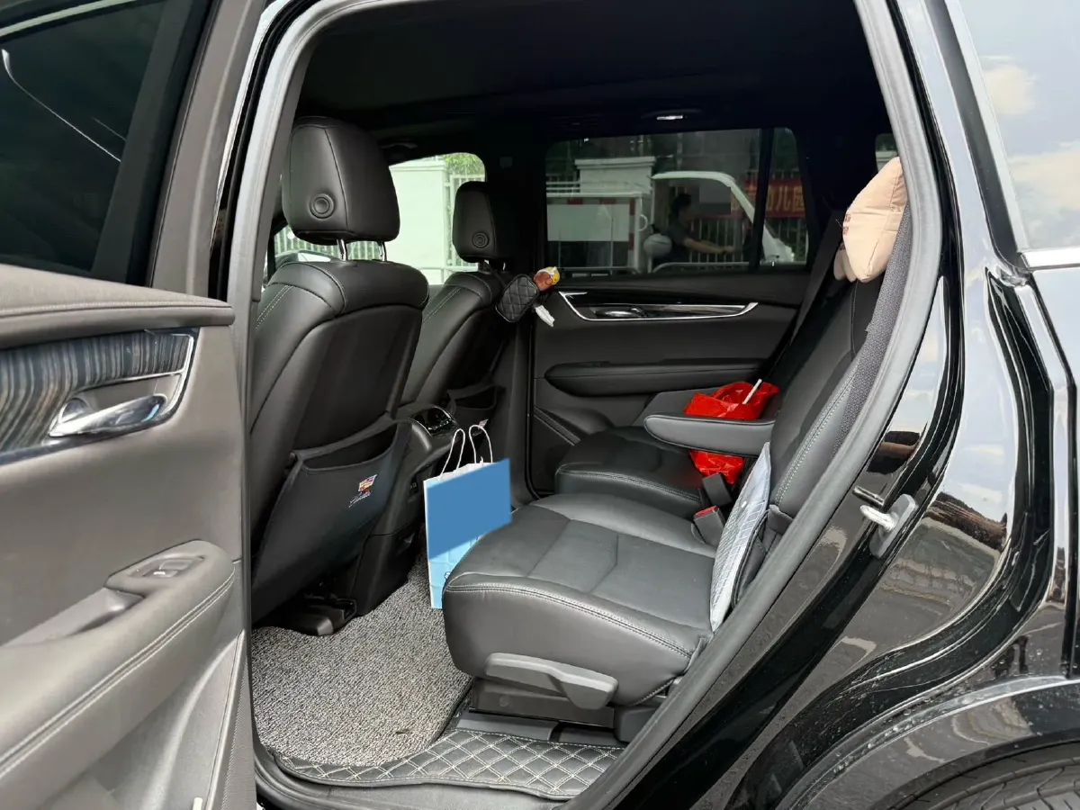 2020 Cadillac XT6 2.0T 237HP L4 9AT,autocango,china used car exporter,china ev exporter,chinese used car exporter,chinese used ev exporter