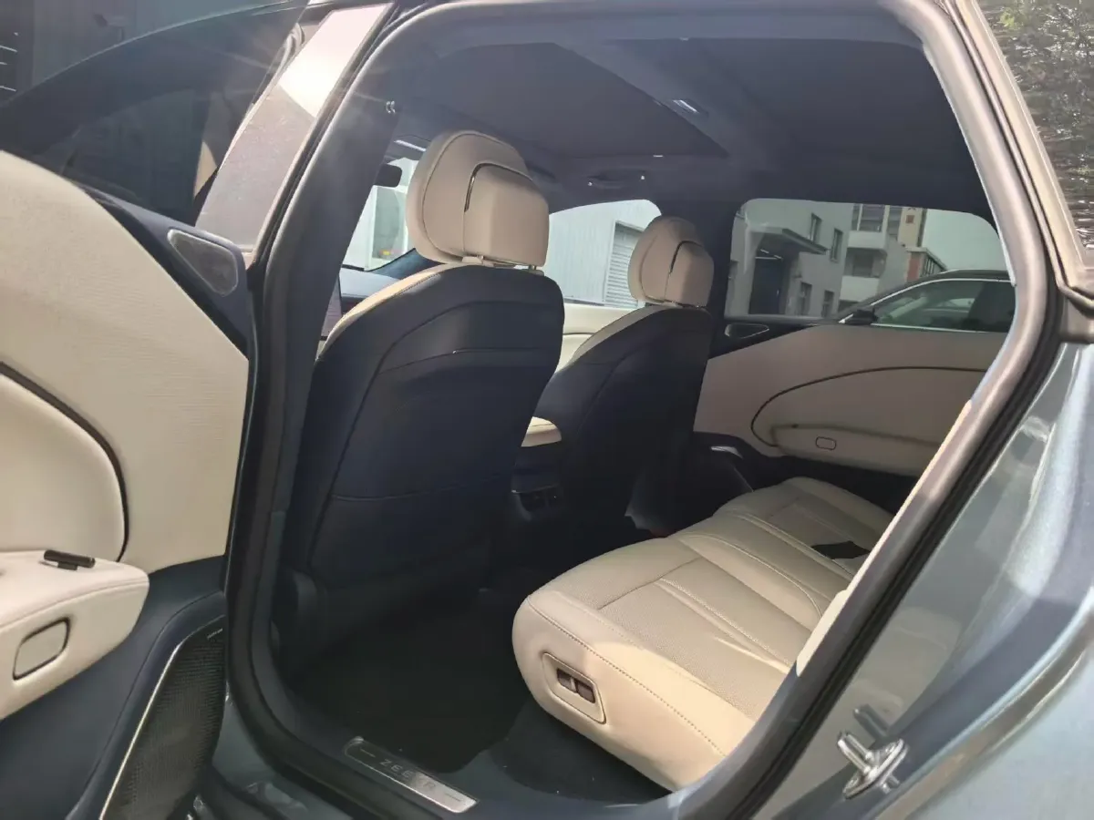 2025 Zeekr 007 BEV 100KWH,autocango,china used car exporter,china ev exporter,chinese used car exporter,chinese used ev exporter