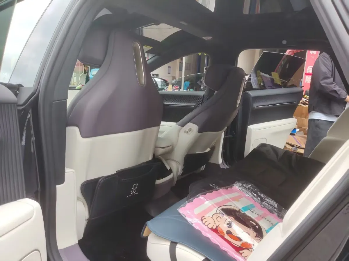 2023 Avatr 12 BEV 94.5KWH,autocango,china used car exporter,china ev exporter,chinese used car exporter,chinese used ev exporter