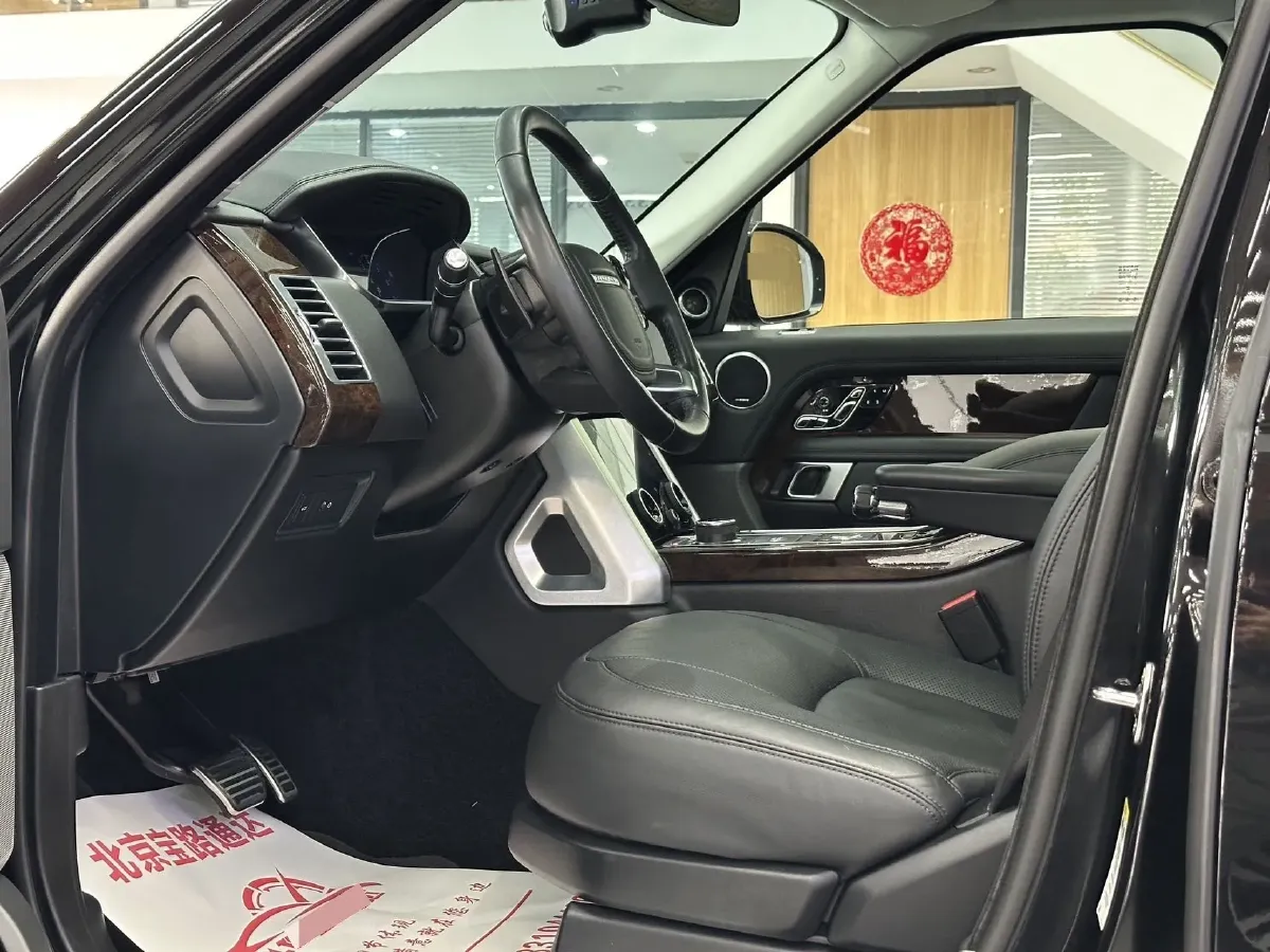 2020 Land Rover Range Rover 3.0T 400HP L6 8AT,autocango,china used car exporter,china ev exporter,chinese used car exporter,chinese used ev exporter