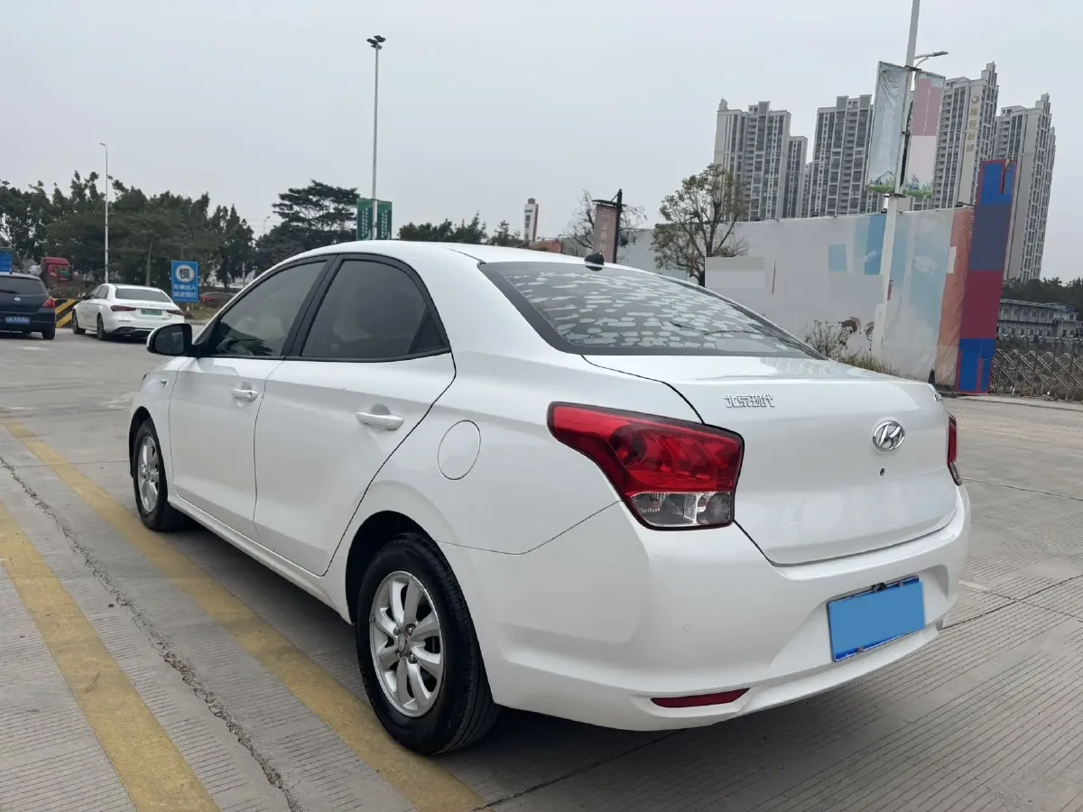 2017 Hyundai Reina 1.4L 95HP L4 4AT,autocango,china used car exporter,china ev exporter,chinese used car exporter,chinese used ev exporter