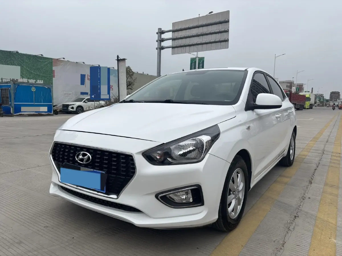 2017 Hyundai Reina 1.4L 95HP L4 4AT,autocango,china used car exporter,china ev exporter,chinese used car exporter,chinese used ev exporter