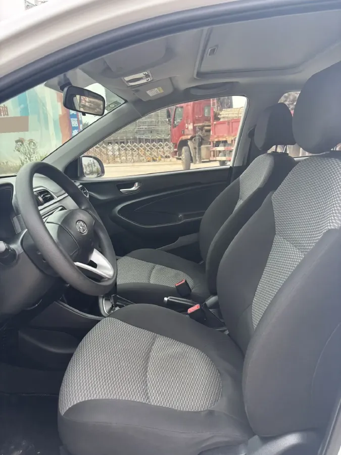 2017 Hyundai Reina 1.4L 95HP L4 4AT,autocango,china used car exporter,china ev exporter,chinese used car exporter,chinese used ev exporter