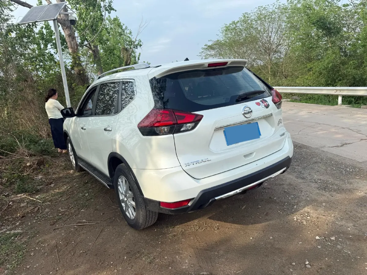 2021 Nissan X-Trail 2.0L 151HP L4 CVT,autocango,china used car exporter,china ev exporter,chinese used car exporter,chinese used ev exporter