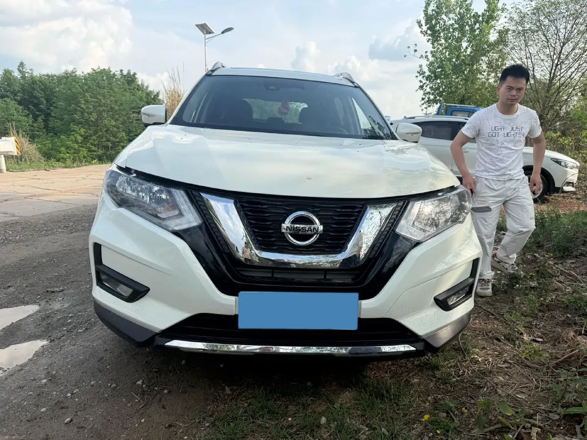 2021 Nissan X-Trail 2.0L 151HP L4 CVT,autocango,china used car exporter,china ev exporter,chinese used car exporter,chinese used ev exporter