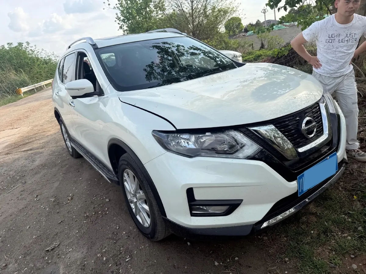 2021 Nissan X-Trail 2.0L 151HP L4 CVT,autocango,china used car exporter,china ev exporter,chinese used car exporter,chinese used ev exporter