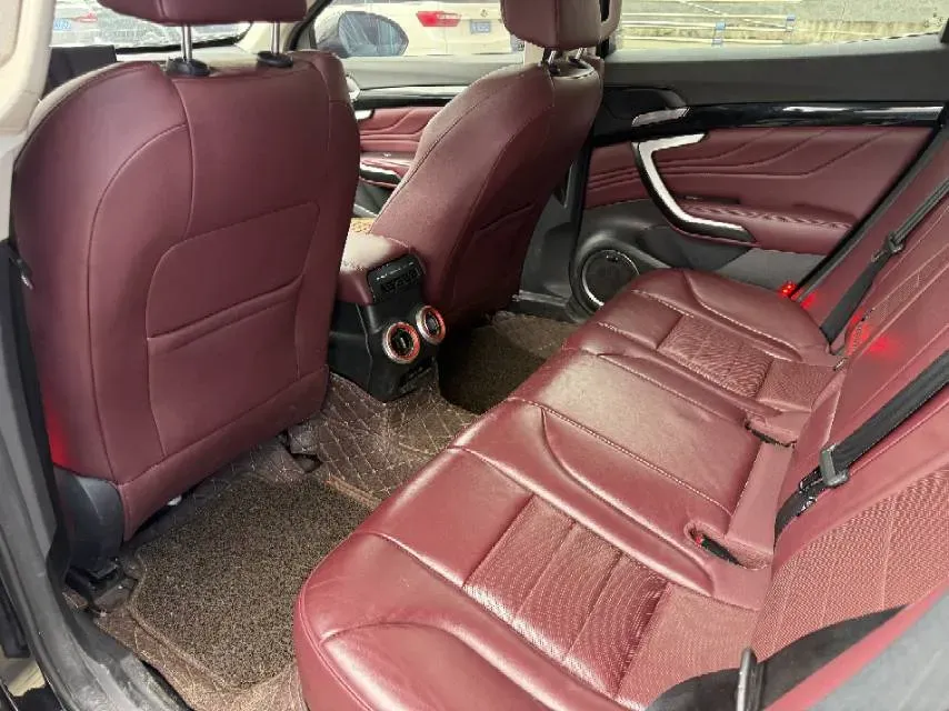 2017 WEY VV7 2.0T 234HP L4 7DCT,autocango,china used car exporter,china ev exporter,chinese used car exporter,chinese used ev exporter