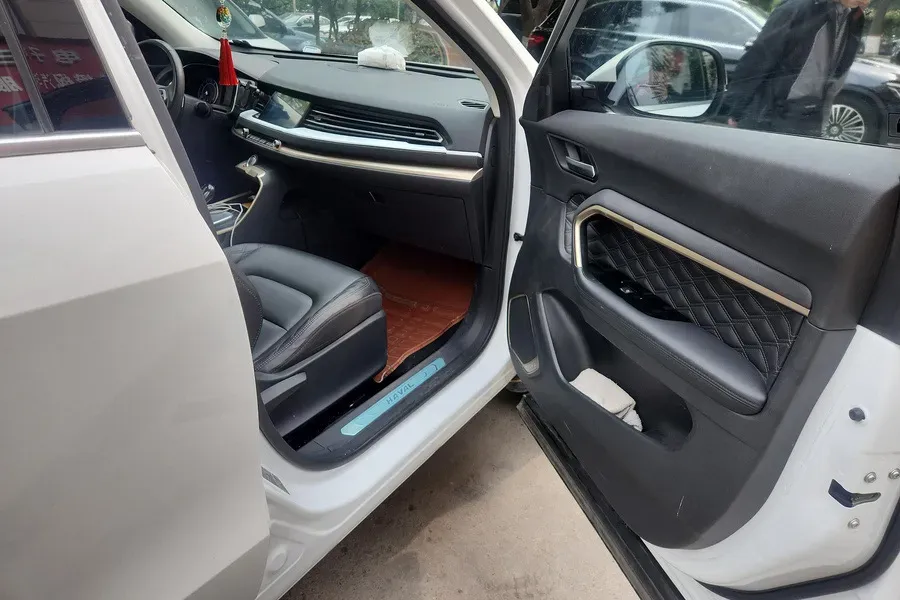 2020 Haval H6 2.0T 224HP L4 7DCT,autocango,china used car exporter,china ev exporter,chinese used car exporter,chinese used ev exporter