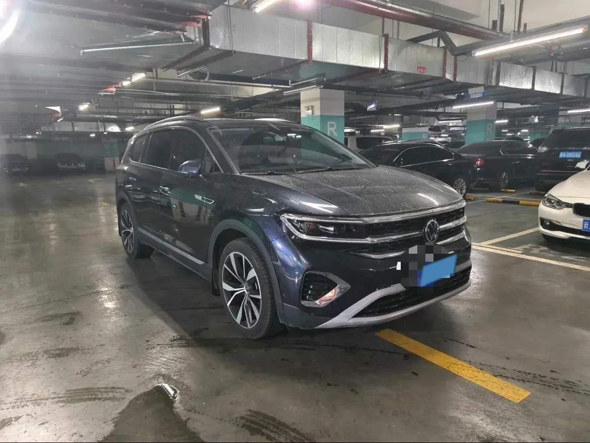 2023 Volkswagen Talagon 2.5T 299HP V6 7DCT,autocango,china used car exporter,china ev exporter,chinese used car exporter,chinese used ev exporter
