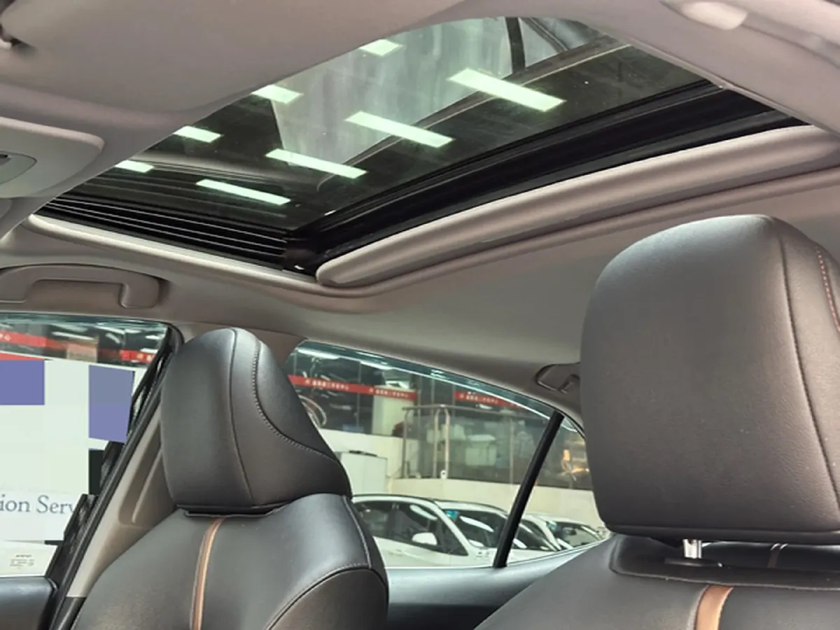 2023 Toyota Camry 2.0L 177HP L4 CVT,autocango,china used car exporter,china ev exporter,chinese used car exporter,chinese used ev exporter