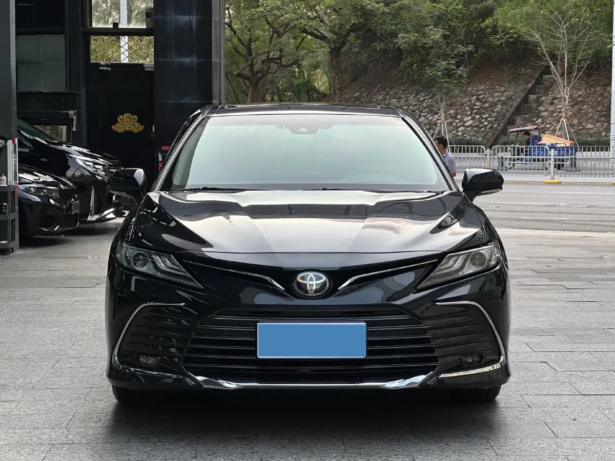 2023 Toyota Camry 2.0L 177HP L4 CVT,autocango,china used car exporter,china ev exporter,chinese used car exporter,chinese used ev exporter