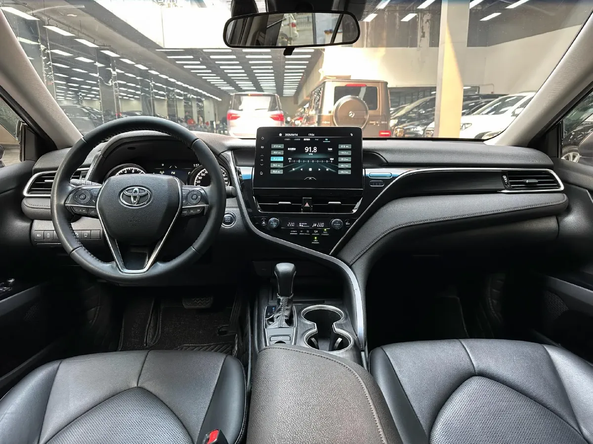 2023 Toyota Camry 2.0L 177HP L4 CVT,autocango,china used car exporter,china ev exporter,chinese used car exporter,chinese used ev exporter