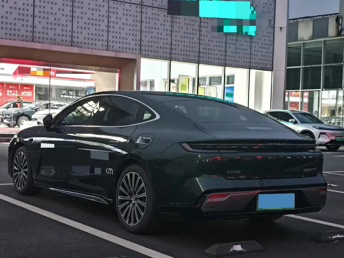 2025 Geely Galaxy Starshine 8 1.5T 163HP L4 3DHT PHEV 27.69KWH,autocango,china used car exporter,china ev exporter,chinese used car exporter,chinese used ev exporter