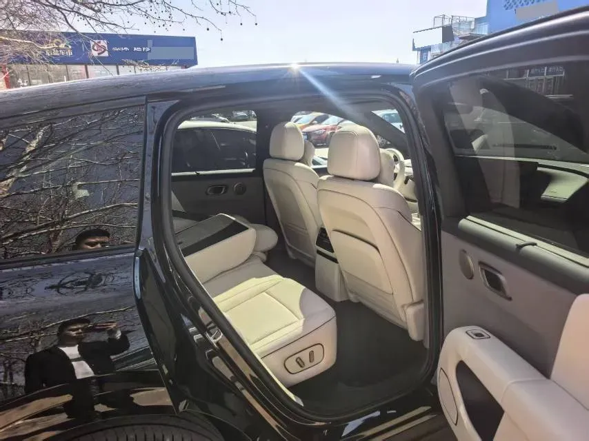 2025 Li i6 BEV,autocango,china used car exporter,china ev exporter,chinese used car exporter,chinese used ev exporter