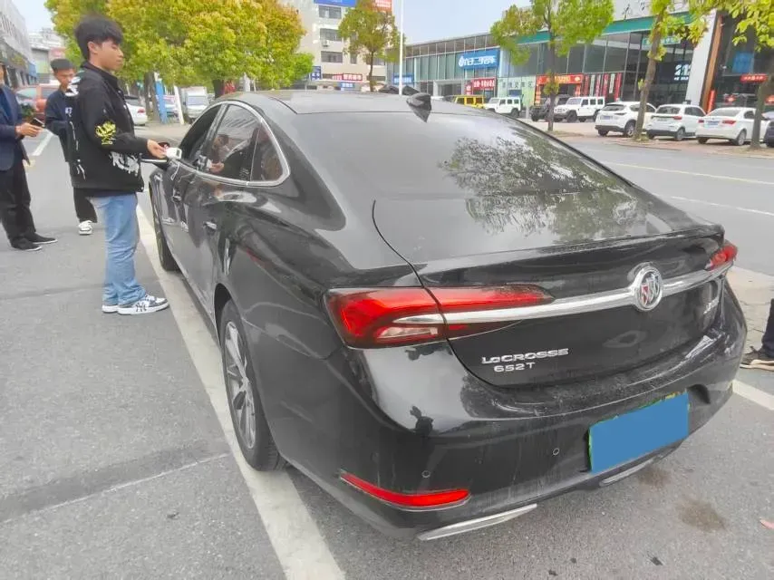 2021 Buick Larcosse 2.0T 237HP L4 9AT,autocango,china used car exporter,china ev exporter,chinese used car exporter,chinese used ev exporter