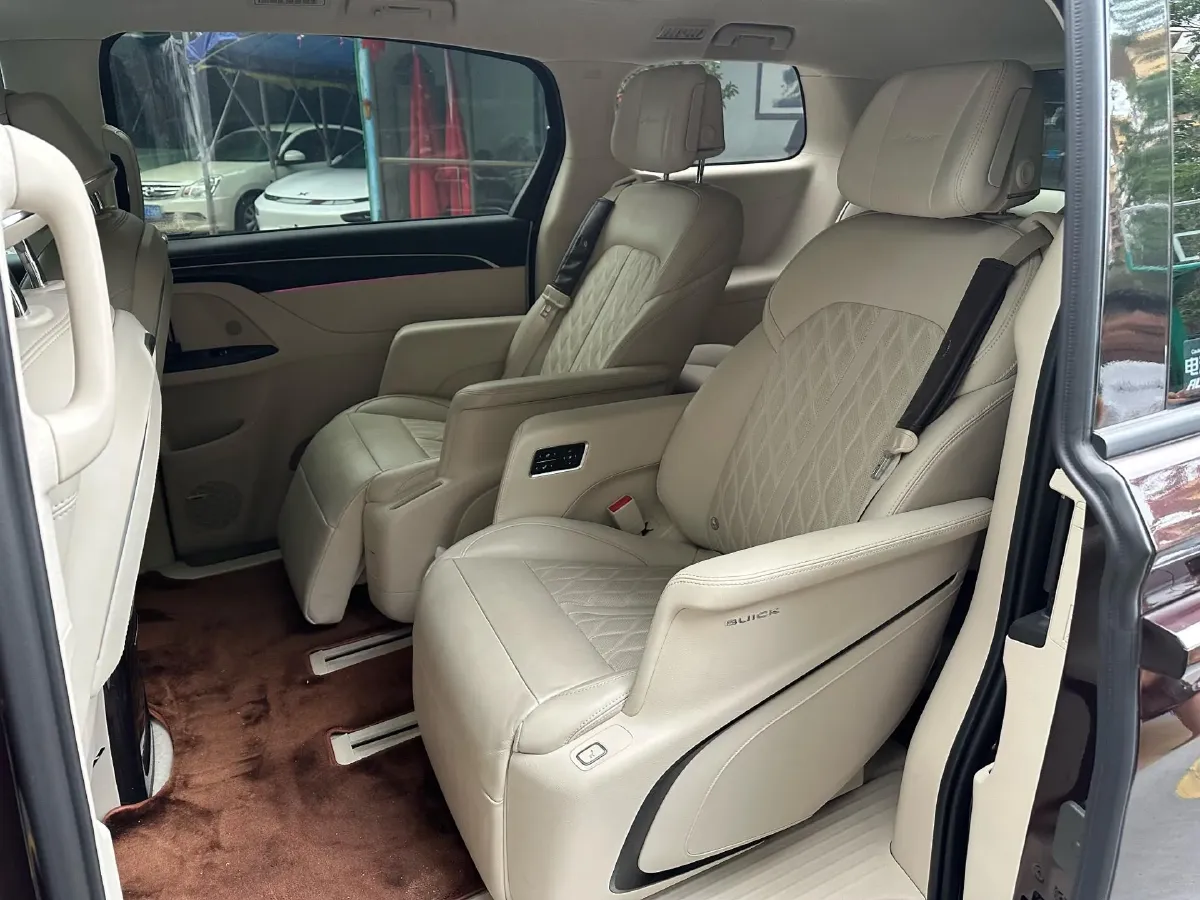 2022 Buick GL8 2.0T 237HP L4 9AT,autocango,china used car exporter,china ev exporter,chinese used car exporter,chinese used ev exporter