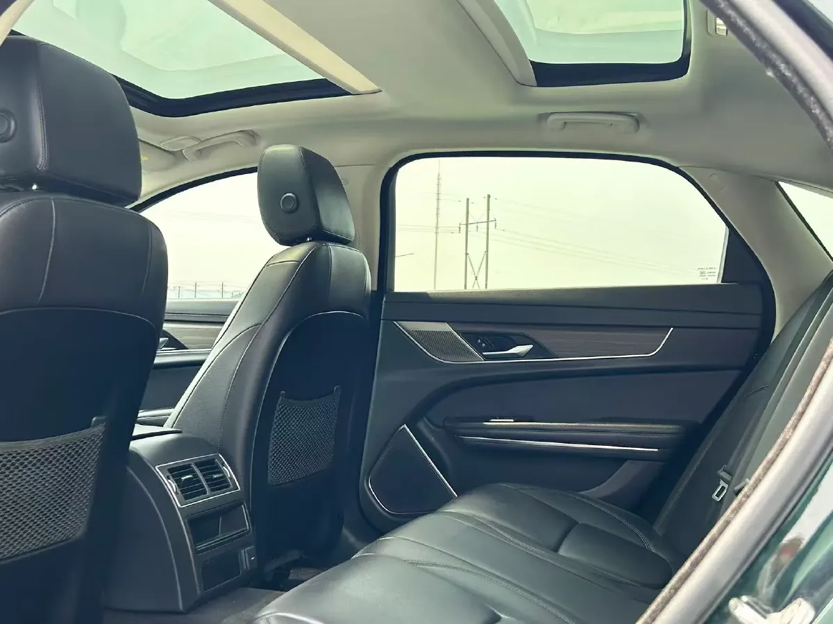 2022 Jaguar XFL 2.0T 200HP L4 8AT,autocango,china used car exporter,china ev exporter,chinese used car exporter,chinese used ev exporter