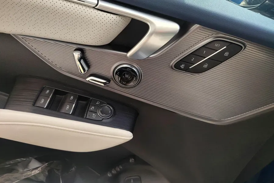 2023 Buick Larcosse 2.0T 237HP L4 9AT,autocango,china used car exporter,china ev exporter,chinese used car exporter,chinese used ev exporter