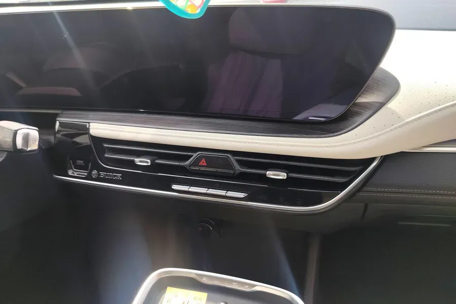 2023 Buick Larcosse 2.0T 237HP L4 9AT,autocango,china used car exporter,china ev exporter,chinese used car exporter,chinese used ev exporter