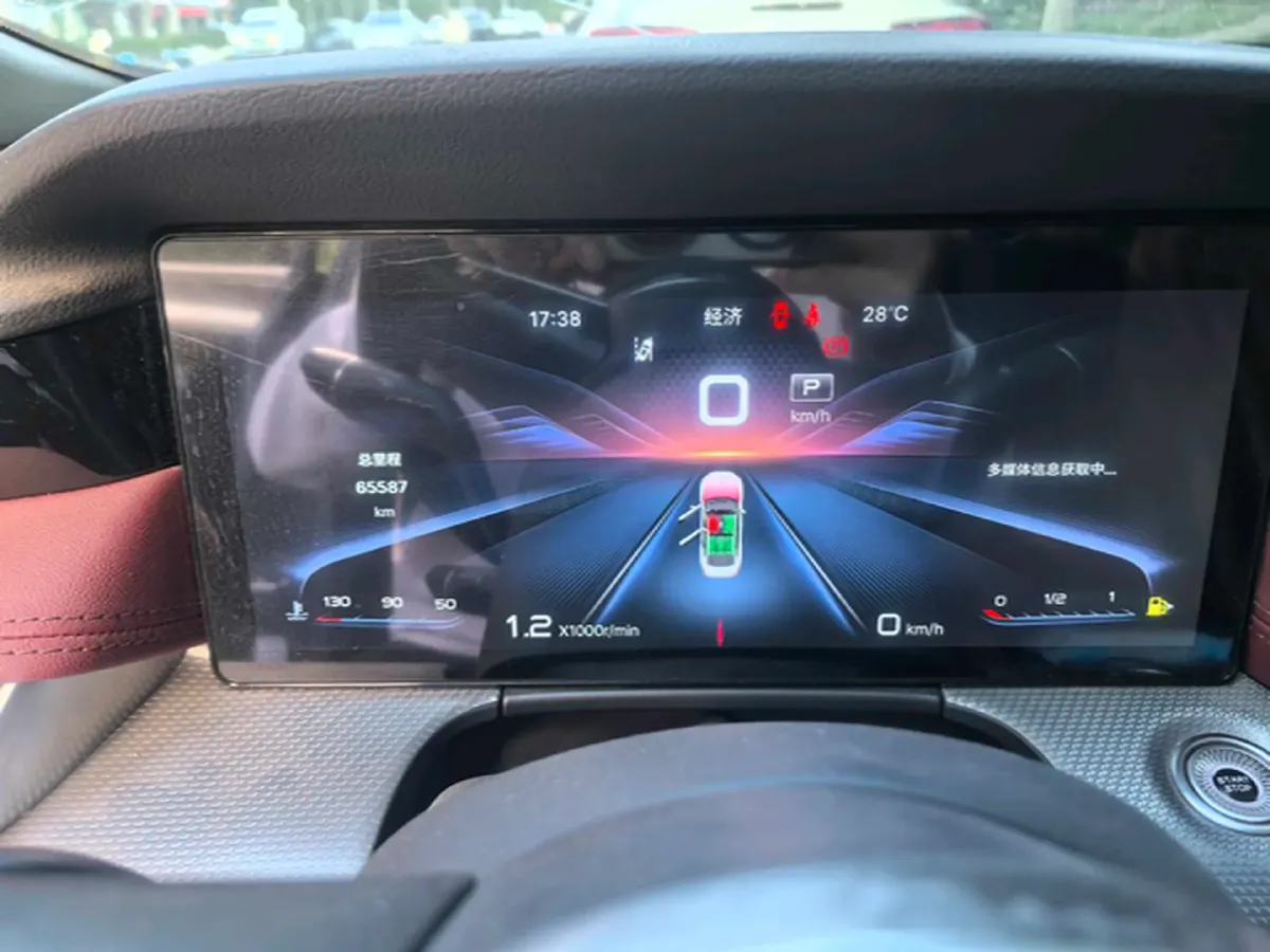 2023 HongQi H5 2.0T 224HP L4 8AT,autocango,china used car exporter,china ev exporter,chinese used car exporter,chinese used ev exporter