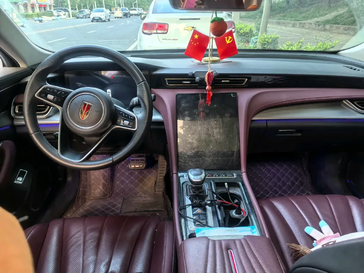 2023 HongQi H5 2.0T 224HP L4 8AT,autocango,china used car exporter,china ev exporter,chinese used car exporter,chinese used ev exporter