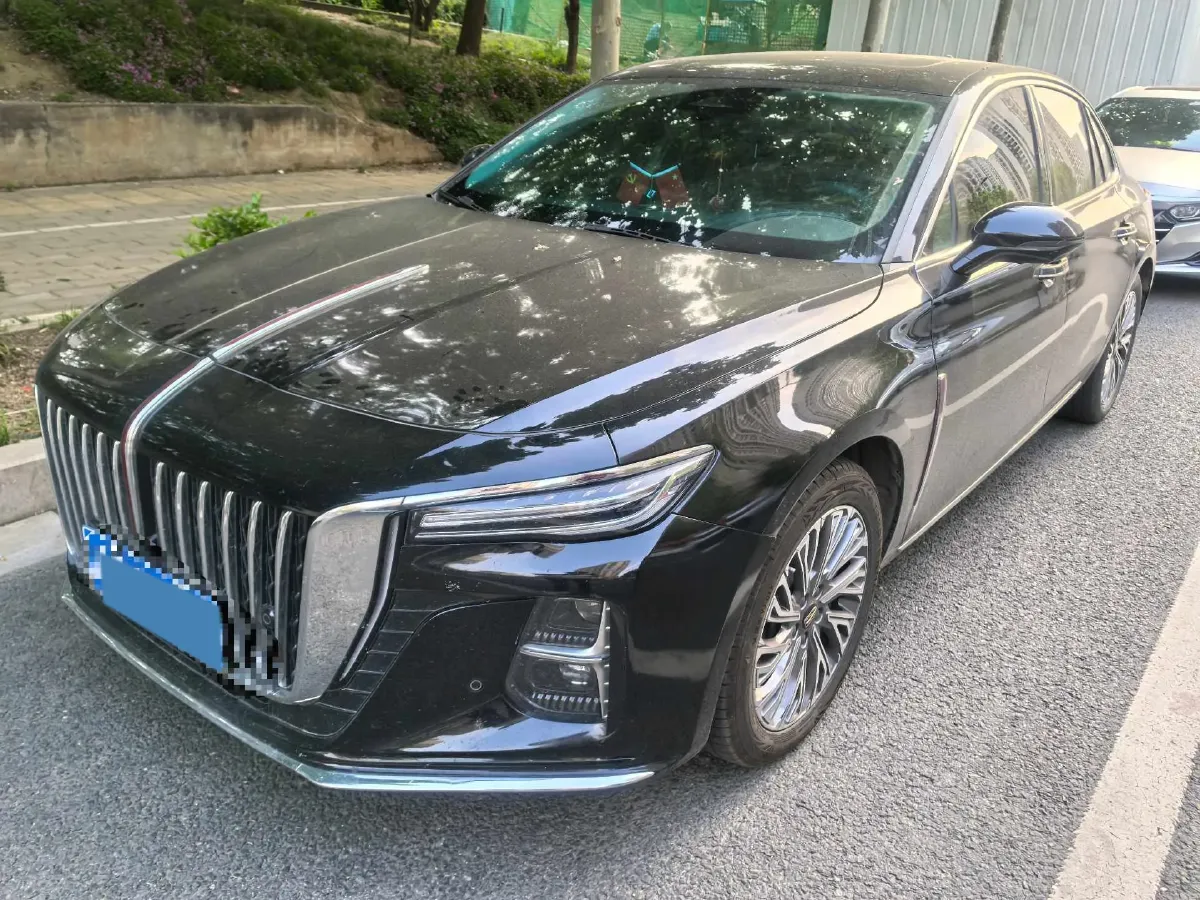 2023 HongQi H5 2.0T 224HP L4 8AT,autocango,china used car exporter,china ev exporter,chinese used car exporter,chinese used ev exporter