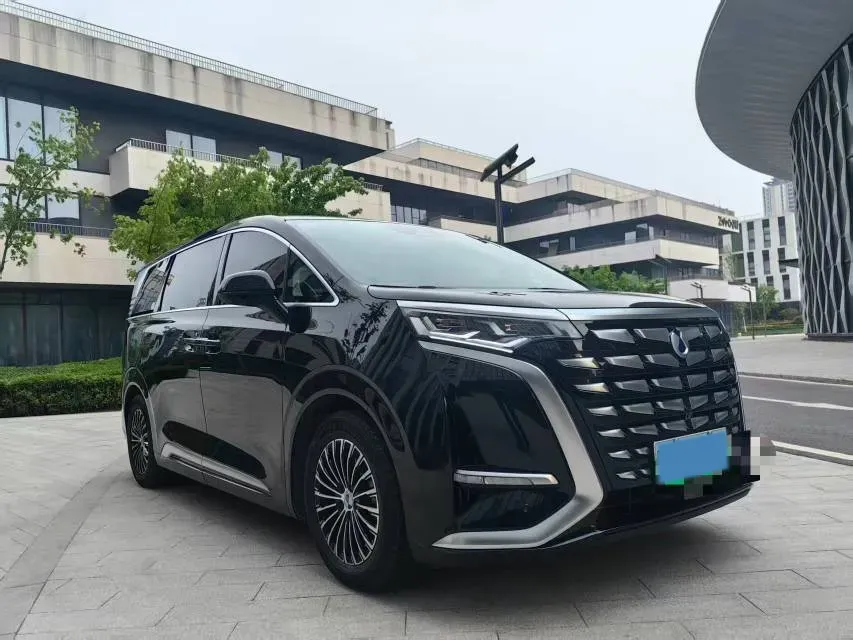 2024 Denza D9 1.5T 139HP L4 E-CVT PHEV 40KWH,autocango,china used car exporter,china ev exporter,chinese used car exporter,chinese used ev exporter