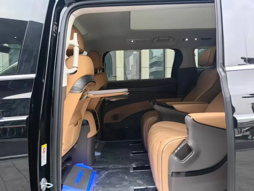 2024 Denza D9 1.5T 139HP L4 E-CVT PHEV 40KWH,autocango,china used car exporter,china ev exporter,chinese used car exporter,chinese used ev exporter