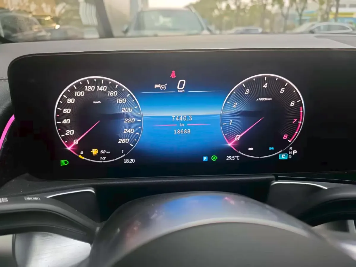 2024 Mercedes-Benz GLB Class 2.0T 190HP L4 8DCT,autocango,china used car exporter,china ev exporter,chinese used car exporter,chinese used ev exporter