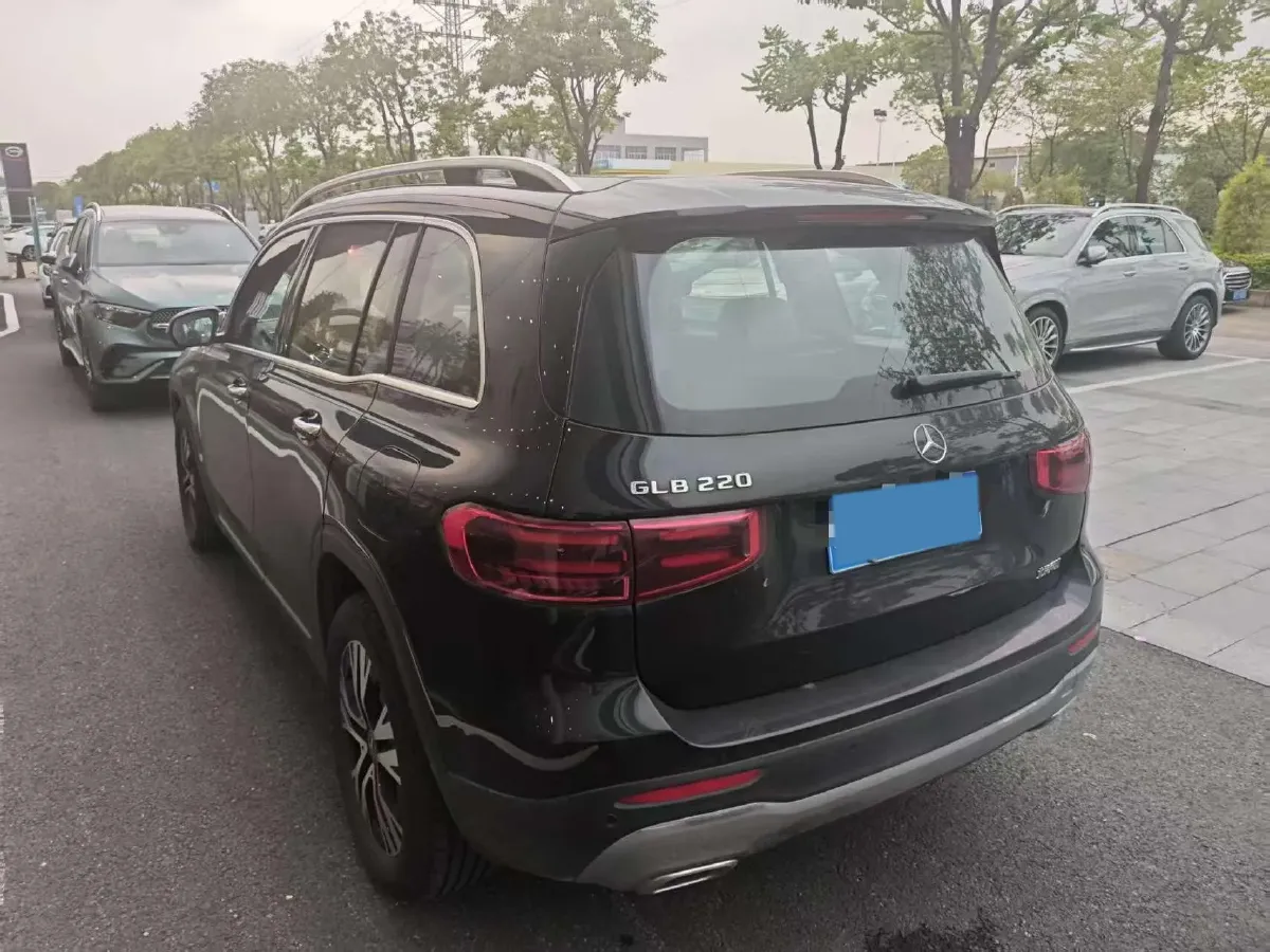 2024 Mercedes-Benz GLB Class 2.0T 190HP L4 8DCT,autocango,china used car exporter,china ev exporter,chinese used car exporter,chinese used ev exporter