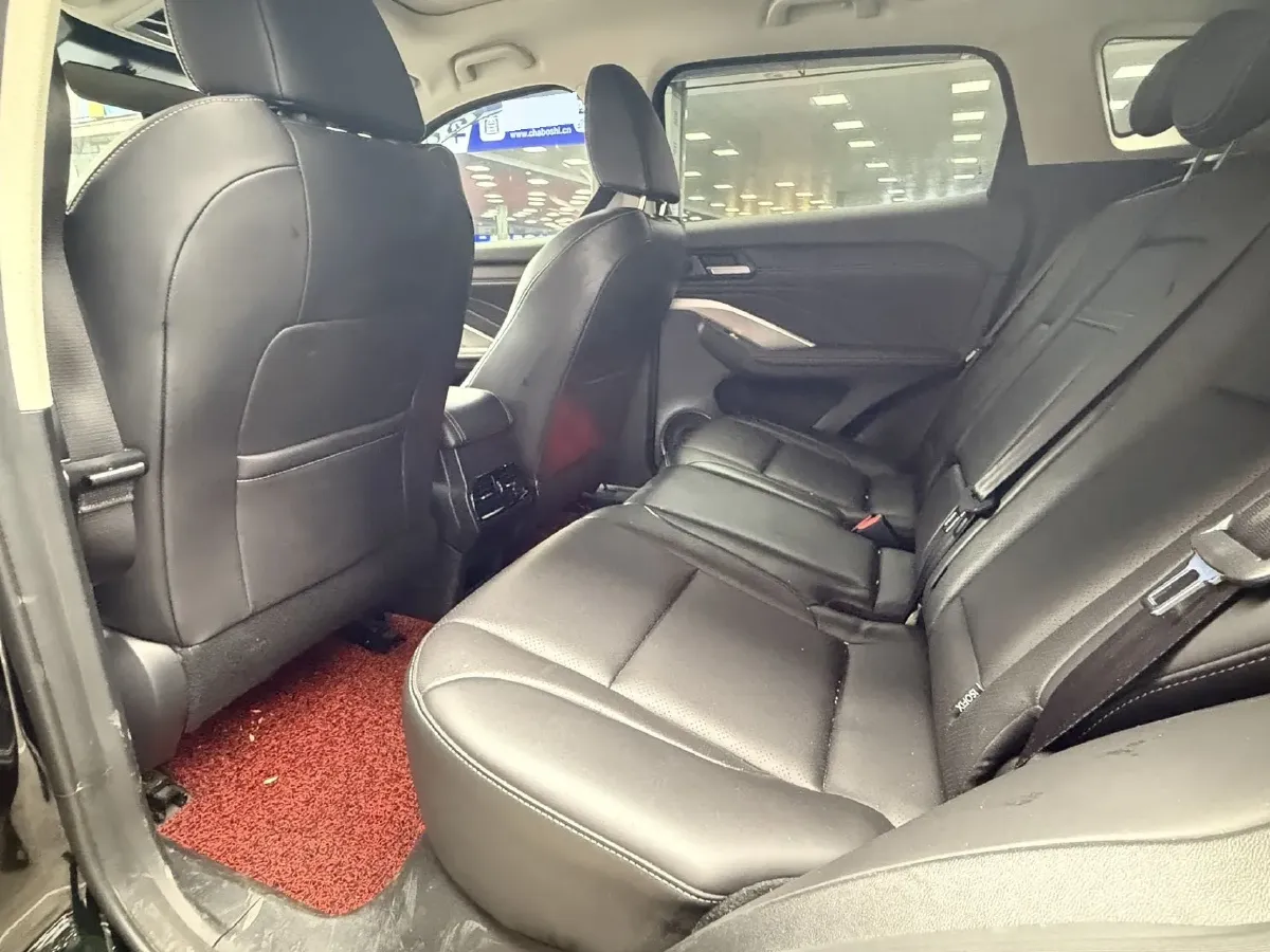 2021 WEY VV6 2.0T 227HP L4 7DCT,autocango,china used car exporter,china ev exporter,chinese used car exporter,chinese used ev exporter