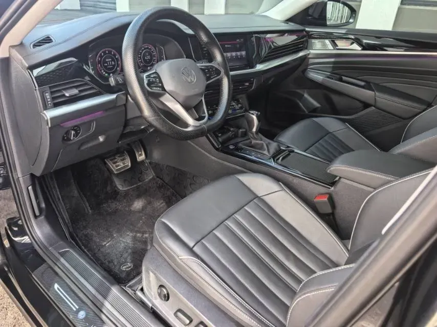 2023 Volkswagen Passat 2.0T 186HP L4 7DCT,autocango,china used car exporter,china ev exporter,chinese used car exporter,chinese used ev exporter