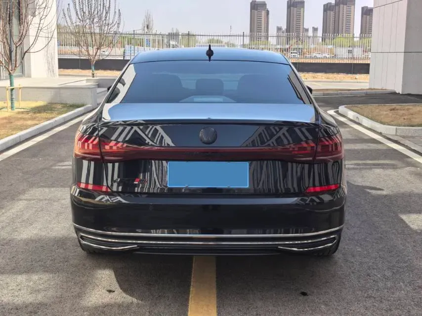 2023 Volkswagen Passat 2.0T 186HP L4 7DCT,autocango,china used car exporter,china ev exporter,chinese used car exporter,chinese used ev exporter