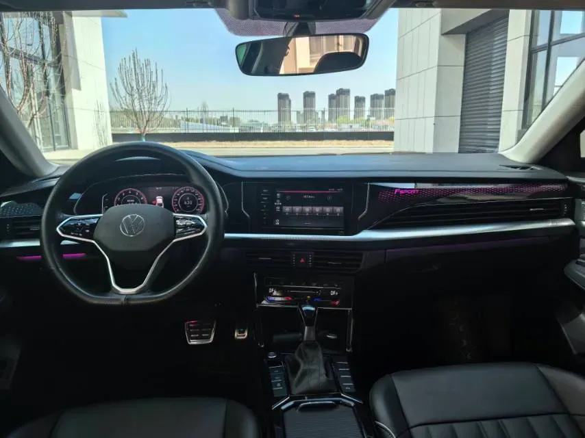 2023 Volkswagen Passat 2.0T 186HP L4 7DCT,autocango,china used car exporter,china ev exporter,chinese used car exporter,chinese used ev exporter