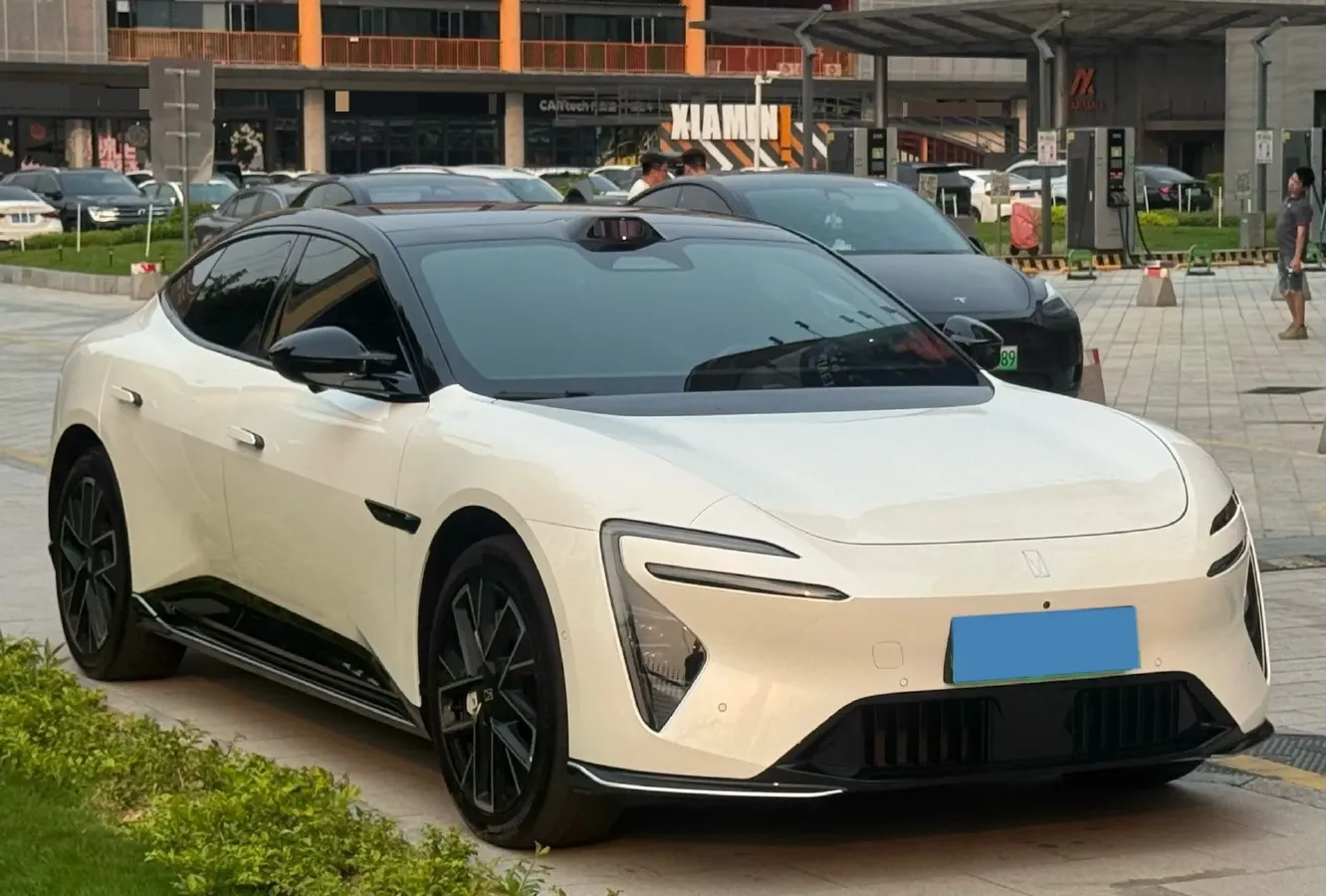 2025 Avatr 06 BEV,autocango,china used car exporter,china ev exporter,chinese used car exporter,chinese used ev exporter