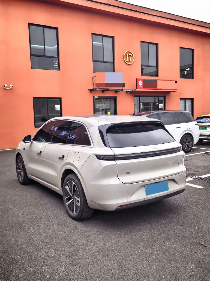 2024 Li L6 Range Extended 154HP L4 REEV 36.8KWH,autocango,china used car exporter,china ev exporter,chinese used car exporter,chinese used ev exporter