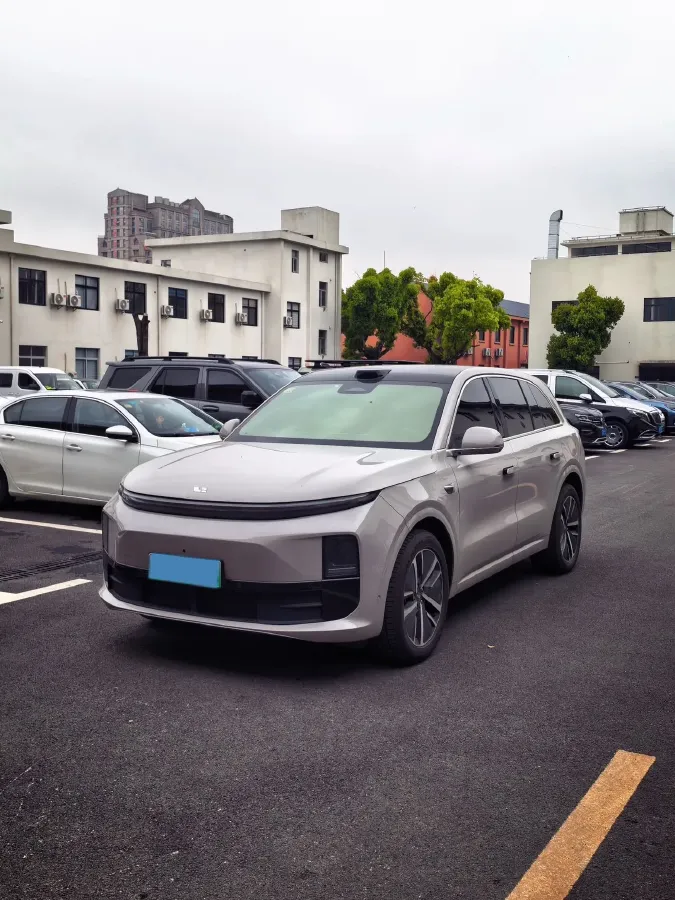 2024 Li L6 Range Extended 154HP L4 REEV 36.8KWH,autocango,china used car exporter,china ev exporter,chinese used car exporter,chinese used ev exporter