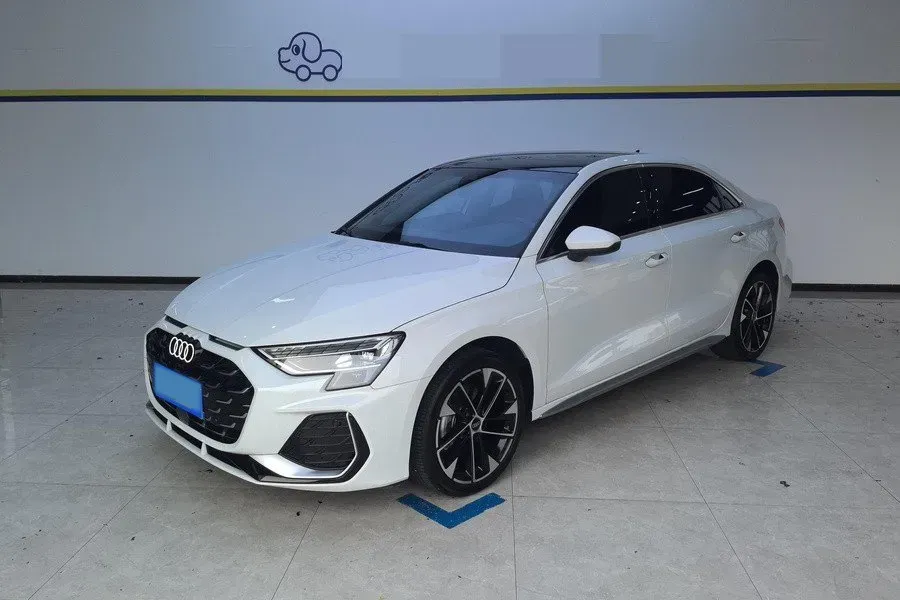 2025 Audi A3 1.5T 160HP L4 7DCT,autocango,china used car exporter,china ev exporter,chinese used car exporter,chinese used ev exporter