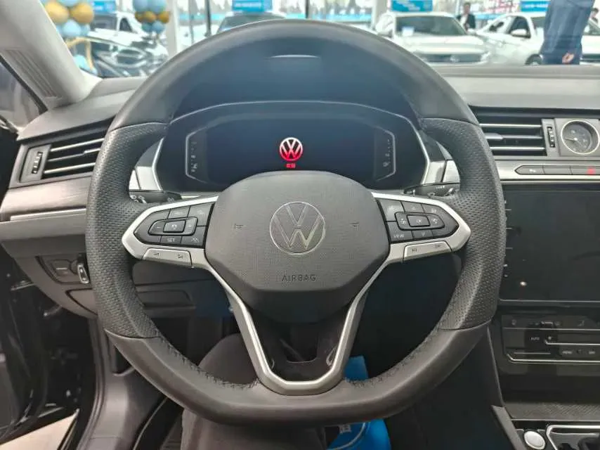 2026 Volkswagen Magotan 2.0T 220HP L4 7DCT,autocango,china used car exporter,china ev exporter,chinese used car exporter,chinese used ev exporter