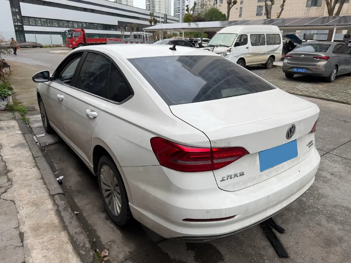 2018 Skoda Karoq 1.4T 150HP L4 7DCT,autocango,china used car exporter,china ev exporter,chinese used car exporter,chinese used ev exporter
