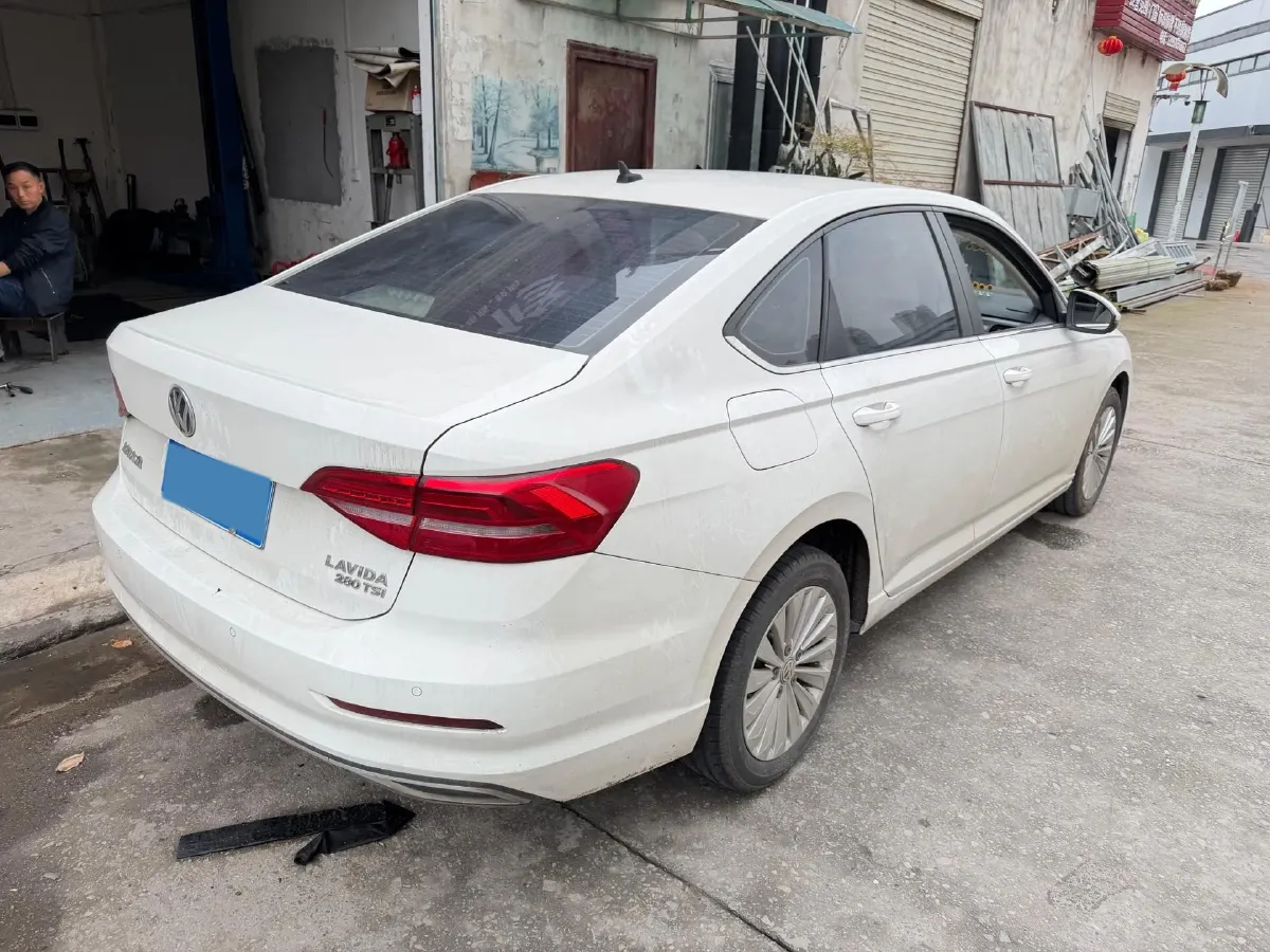 2018 Skoda Karoq 1.4T 150HP L4 7DCT,autocango,china used car exporter,china ev exporter,chinese used car exporter,chinese used ev exporter