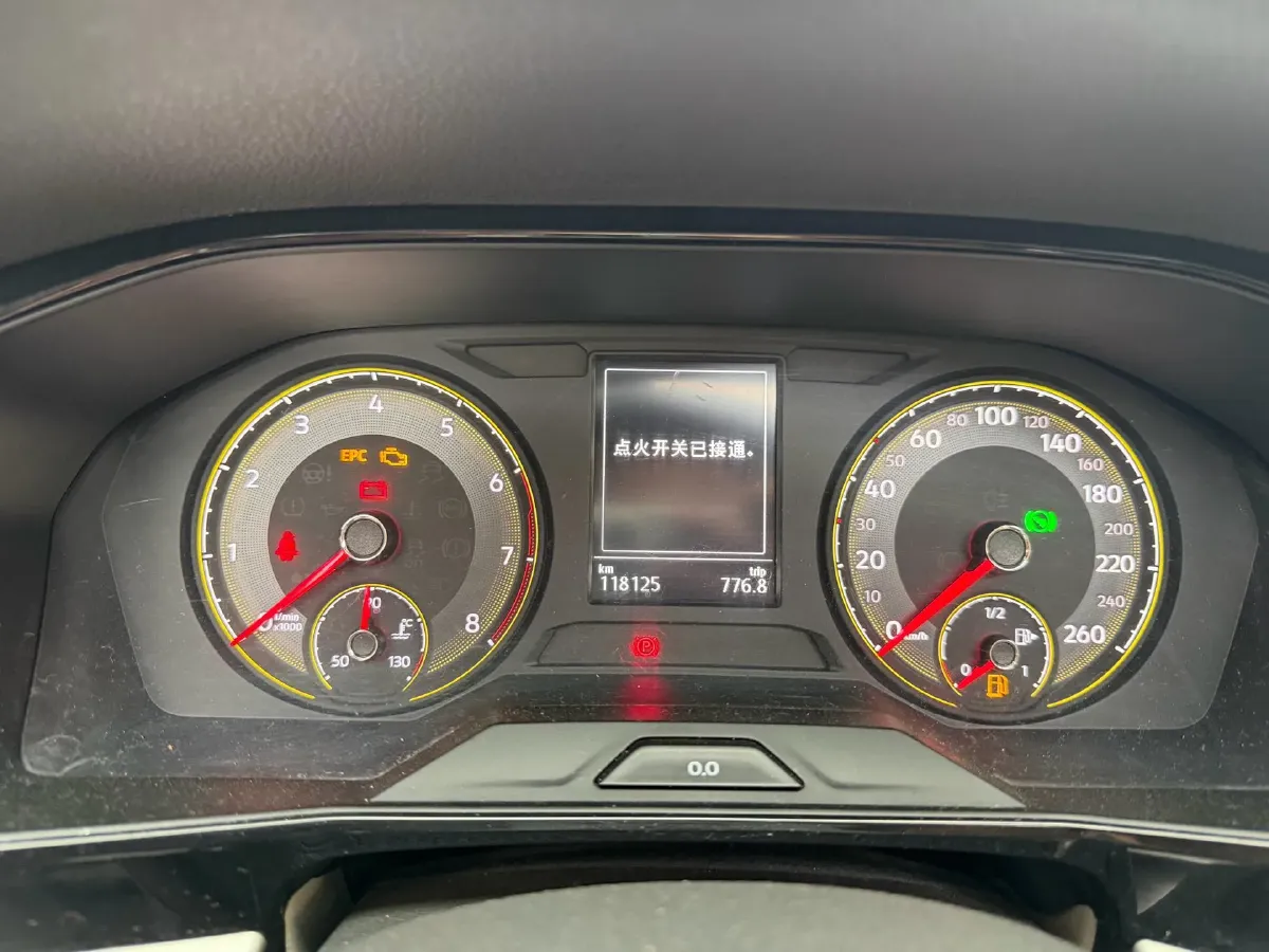 2018 Skoda Karoq 1.4T 150HP L4 7DCT,autocango,china used car exporter,china ev exporter,chinese used car exporter,chinese used ev exporter