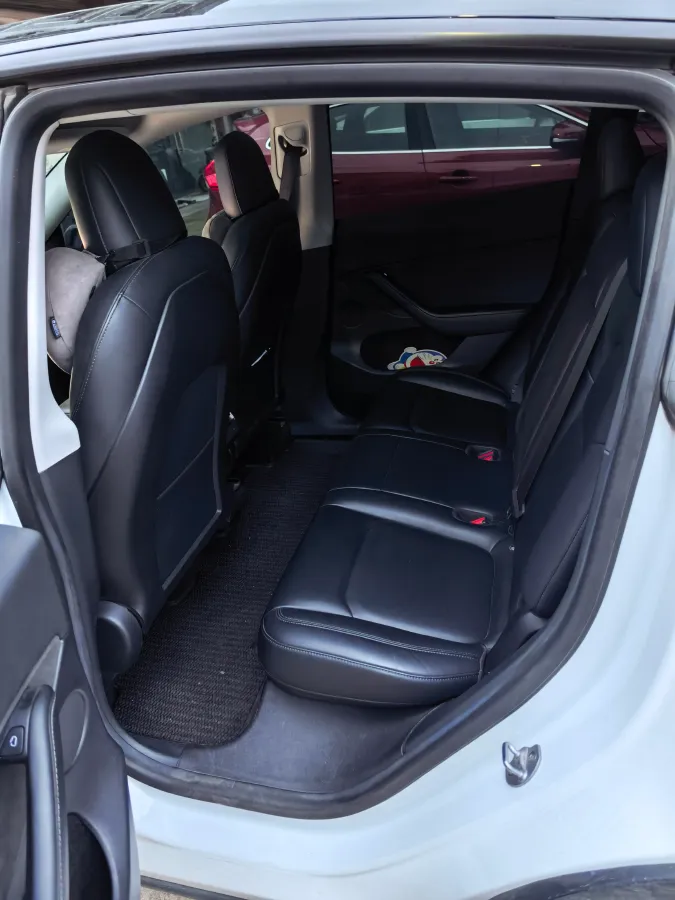 2022 Tesla Model Y BEV 60KWH,autocango,china used car exporter,china ev exporter,chinese used car exporter,chinese used ev exporter