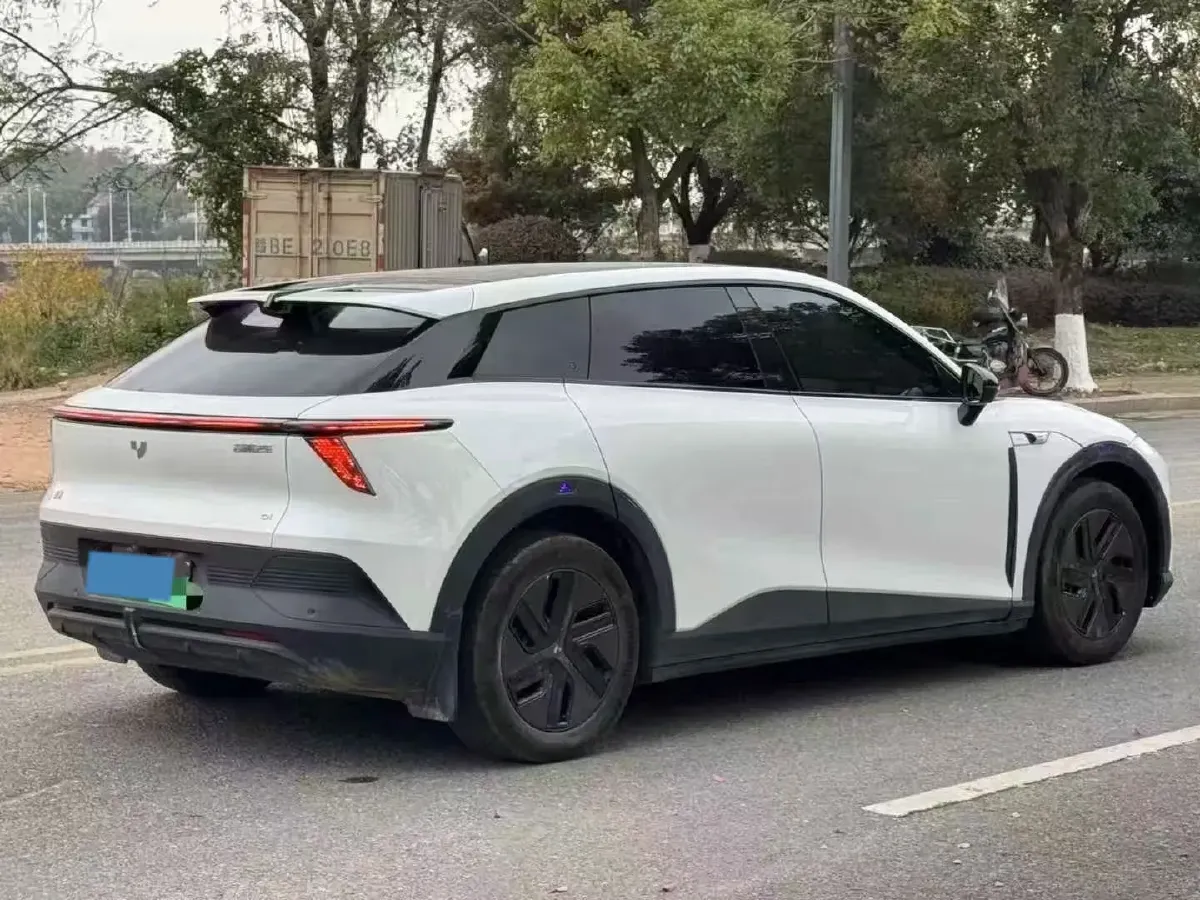 2023 Honda CR-V 2.0L 150HP L4 E-CVT PHEV 17.7KWH,autocango,china used car exporter,china ev exporter,chinese used car exporter,chinese used ev exporter