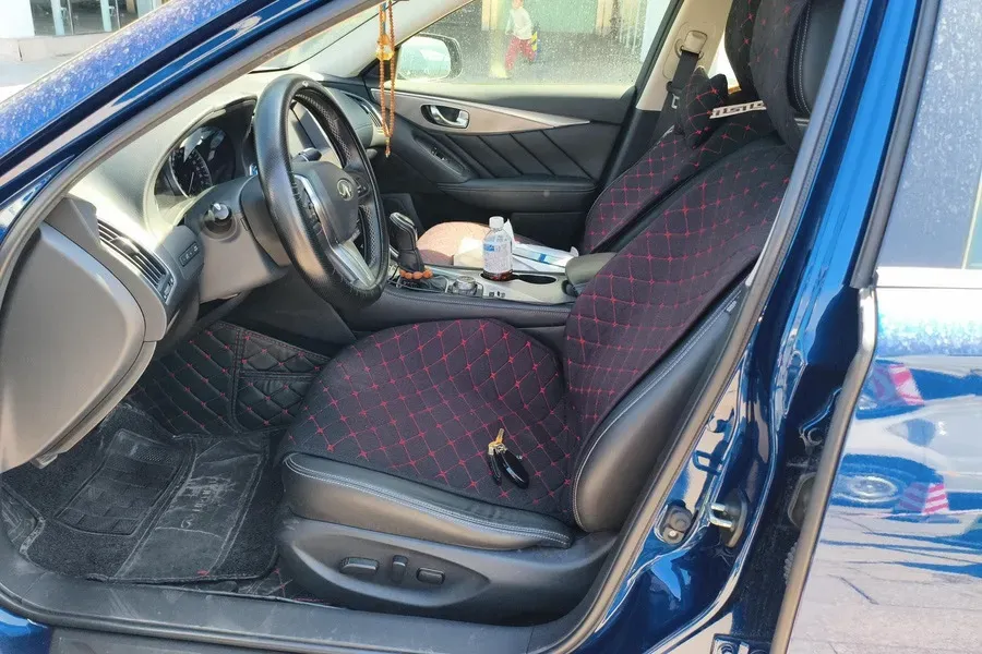 2018 Jeep Grand Commander 2.0T 265HP L4 9AT,autocango,china used car exporter,china ev exporter,chinese used car exporter,chinese used ev exporter