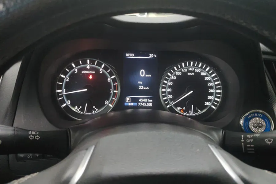 2018 Jeep Grand Commander 2.0T 265HP L4 9AT,autocango,china used car exporter,china ev exporter,chinese used car exporter,chinese used ev exporter