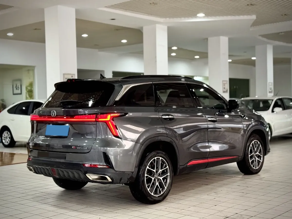 2022 ChangAn CS75 Plus 1.5T 178HP L4 6AT,autocango,china used car exporter,china ev exporter,chinese used car exporter,chinese used ev exporter
