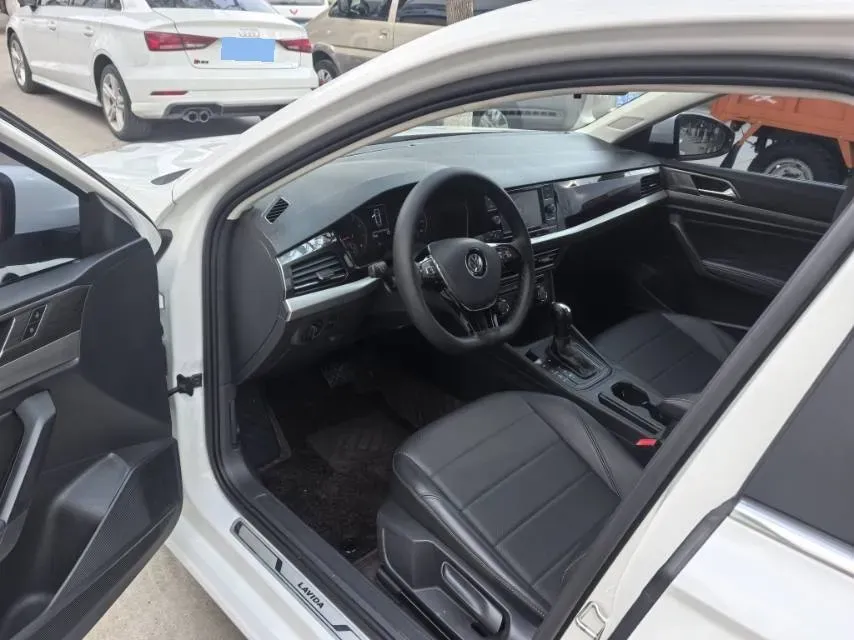 2019 Volkswagen Lavida 1.5L 113HP L4 6AT,autocango,china used car exporter,china ev exporter,chinese used car exporter,chinese used ev exporter